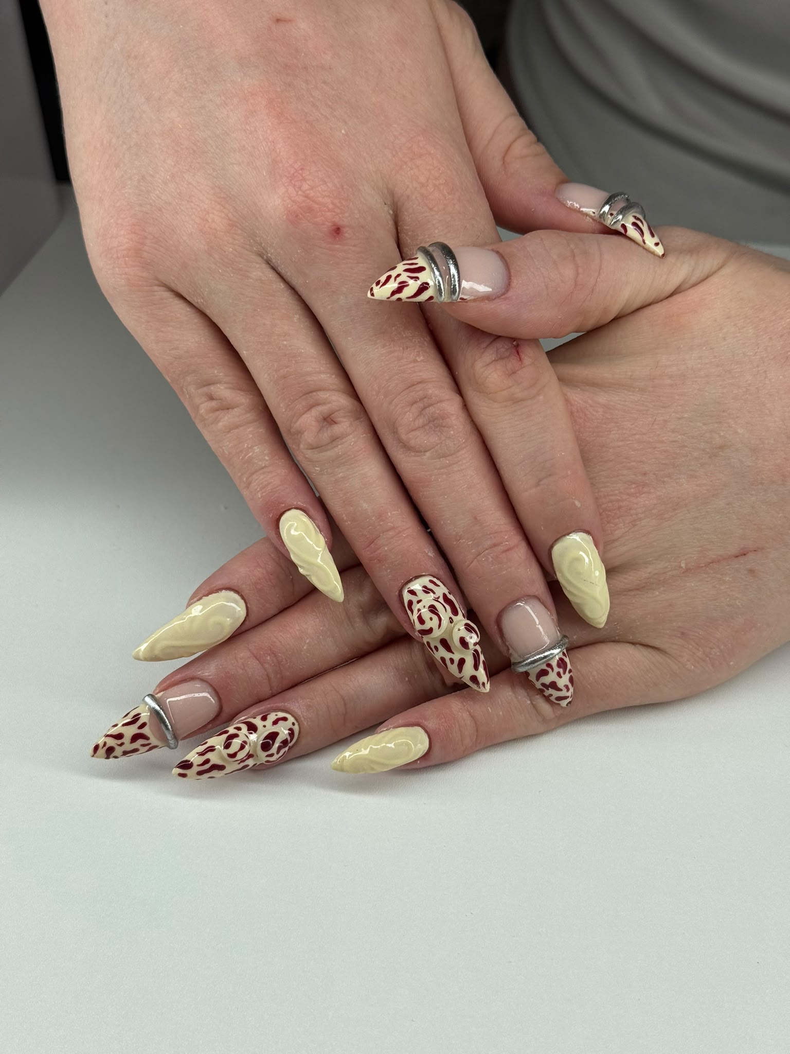 Réalisation nail art