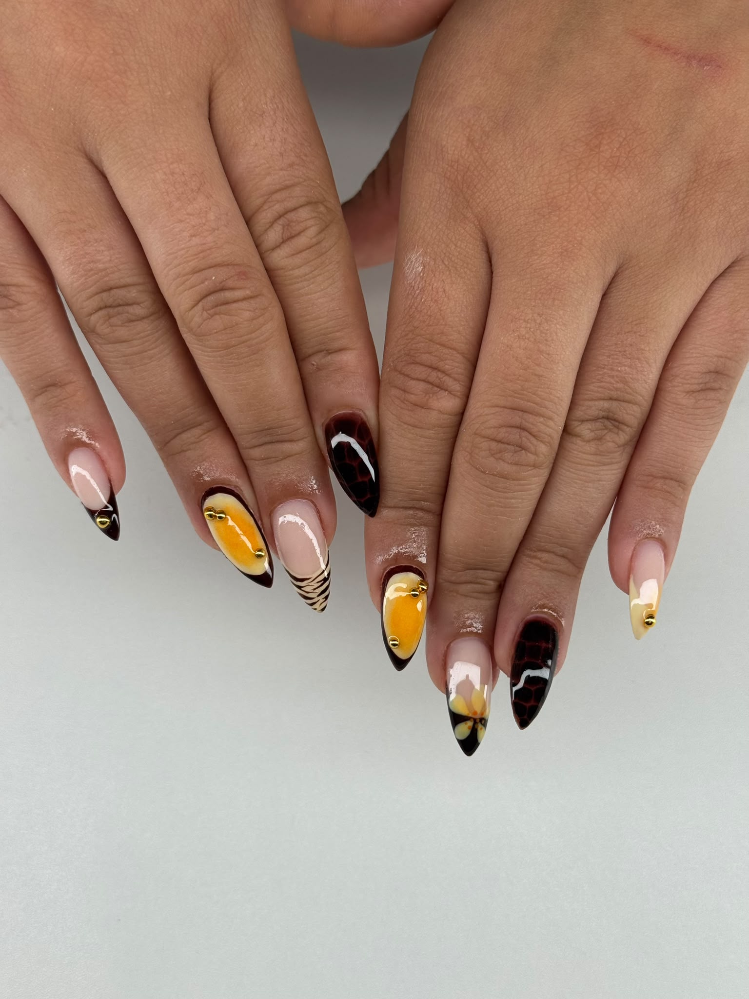 Réalisation nail art